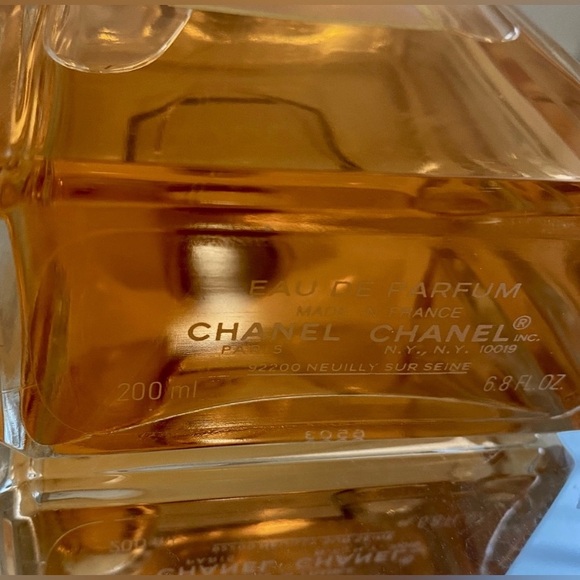 CHANEL Coco Mademoiselle Eau De Perfume 200ml - Picture 7 of 8